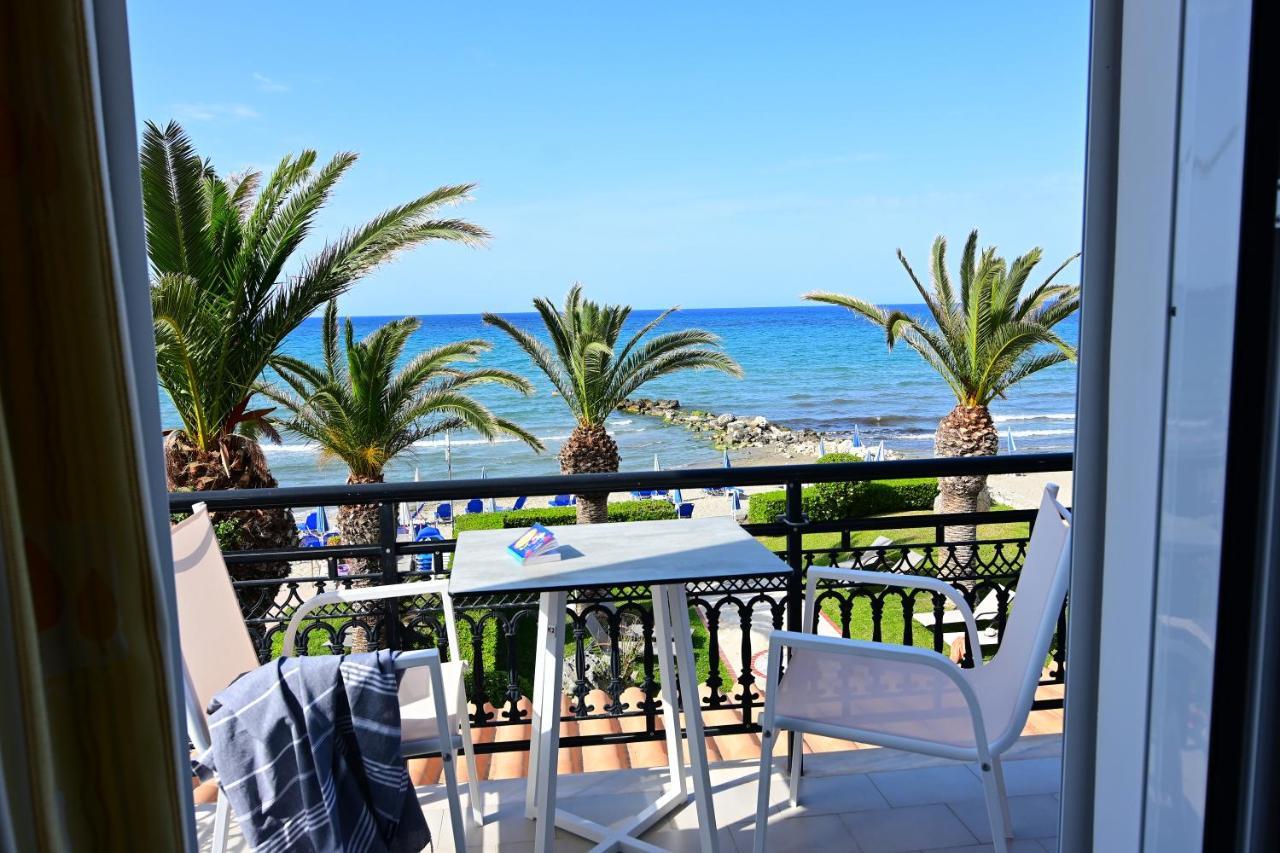 Nadia'S Studios & Apartments In Argasi, Sea-View Ngoại thất bức ảnh